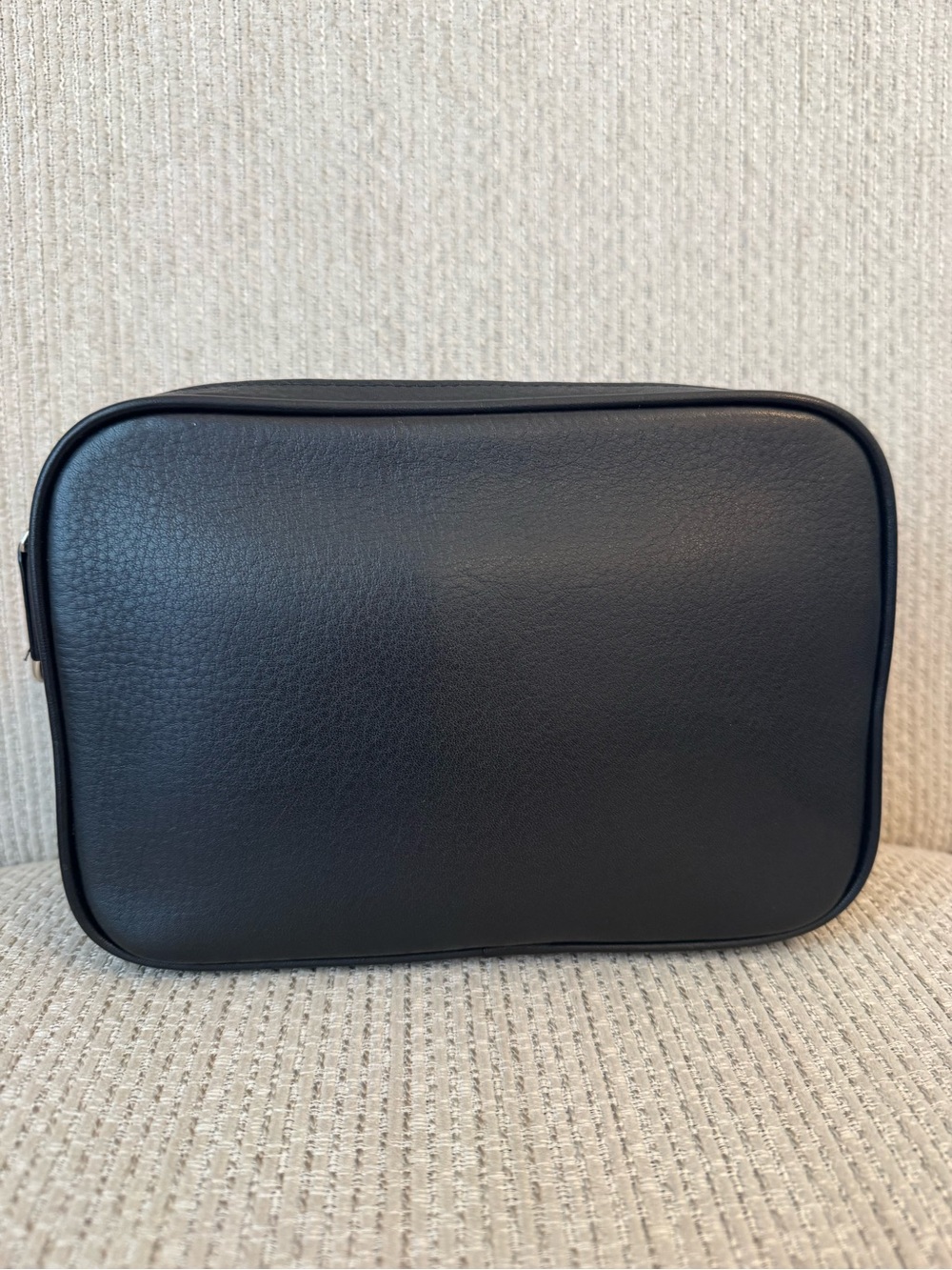 Leatherology Meadow Double-Zip Camera Bag — Versatile Everyday Carry